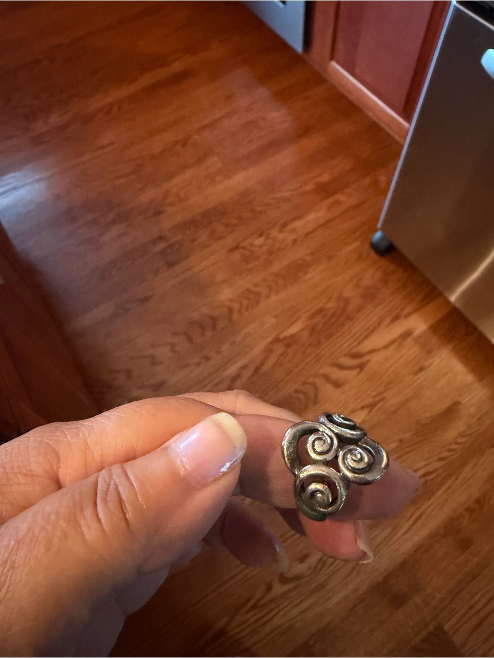 Unbranded Silver Swirl Decorative Knob - Silver